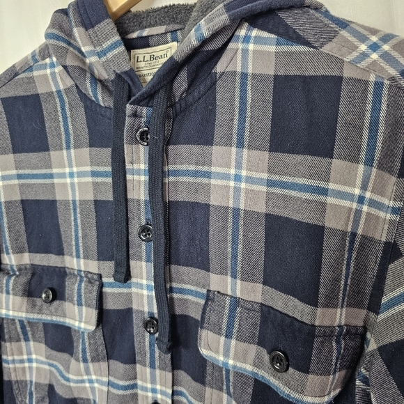 L.L.Bean Traditonal Fit fleece lined hooded jacket navy and gray plaid Small - Picture 5 of 8